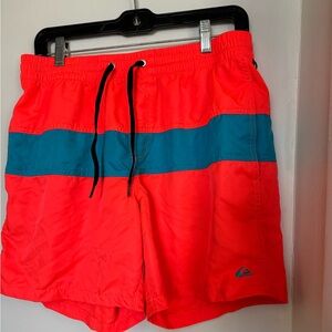 Men’s M/L quicksilver board shorts non lined